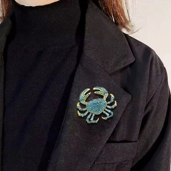 Blue Crab Crystal Brooch